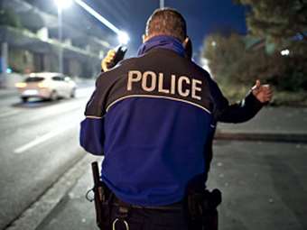 Ελβετία: Η αστυνομία σκότωσε άνδρα οπλισμένο που κρατούσε ομήρους σε τρένο