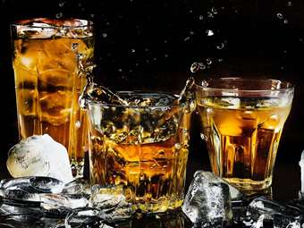 Σ. Μαζάνης: Κενό στην ενημέρωση και την πρόληψη για τον αλκοολισμό των εφήβων