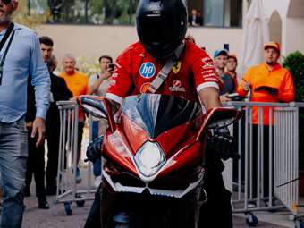 O Hamilton πήγε στο Μονακό με μια σπάνια MV Agusta-Τι την κάνει ξεχωριστή