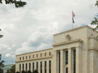 BofA: Η Fed ενδέχεται να αυξήσει τα επιτόκια στο 6% - Αναμένει ύφεση στις ΗΠΑ το γ' τρίμηνο