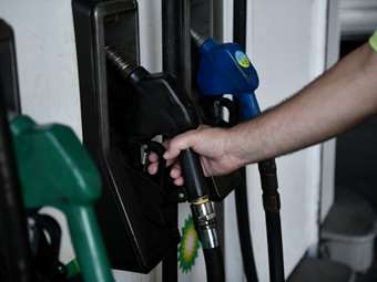 Ελλείψεις σε βενζίνη σε τμήματα της ελεγχόμενης από τη Ρωσία Ουκρανίας