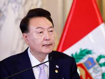 Ν. Κορέα: Ένταλμα σύλληψης για τον πρώην πρόεδρο Γιουν ζητά ο εισαγγελέας