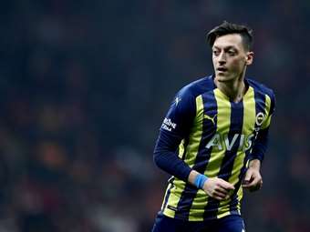 Γερμανία: Το κόμμα - παρακλάδι του ΑΚΡ ενδιαφέρεται να προσελκύσει τον πρώην διεθνή ποδοσφαιριστή Μεσούτ Έζιλ