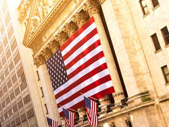 Τέταρτο διαδοχικό ρεκόρ για τον Dow Jones