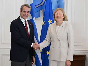 Συνάντηση Κ. Μητσοτάκη με την εκτελεστική αντιπρόεδρο της Κομισιόν με επίκεντρο την προστασία των ανηλίκων στην ψηφιακή εποχή