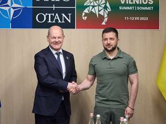 Η Γερμανία "φρενάρει" νέες κυρώσεις κατά της Ρωσίας