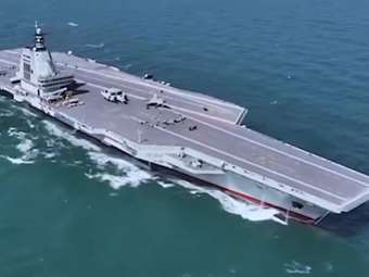 Η Κίνα θέτει σε υπηρεσία το τρίτο της αεροπλανοφόρο