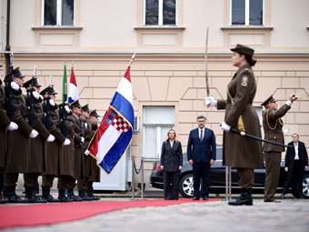 Μελόνι: Επιστροφή στο παλιό Σύμφωνο Σταθερότητας της ΕΕ θα ήταν "μοιραία" για την Ιταλία