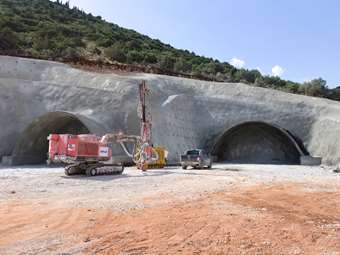 Μπράλος - Άμφισσα: Παίρνει μορφή ο νέος δρόμος των δύο σηράγγων και των έξι γεφυρών