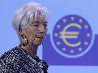 Νέο σήμα Λαγκάρντ για σημειωτόν στη μείωση επιτοκίων: Δύσκολη η μάχη με τον πληθωρισμό λόγω των πολλαπλών σοκ