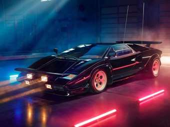 Η μοναδική Lamborghini Countach της ταινίας Cannonball Run και οι πρωταγωνίστριες σήμερα