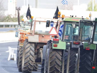 Στήνουν από αύριο τα μπλόκα τους οι αγρότες – Παρατάσσουν τα τρακτέρ τους στις εθνικές οδούς