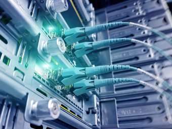 Οπτικές ίνες: Σημαντική βελτίωση για την Ελλάδα, παραμένει όμως μεταξύ των ουραγών του ΟΟΣΑ