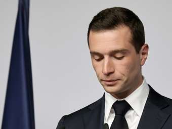 Εκλογές στη Γαλλία: Την "ανίερη συμμαχία" Μακρόν - Αριστεράς έδειξε ως υπεύθυνη για την ήττα του ο ακροδεξιός Μπαρντελά