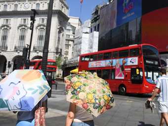 Βρετανία: Η πλειοψηφία των πολιτών ζητά τώρα επιστροφή της χώρας στην ΕΕ, σύμφωνα με δημοσκόπηση