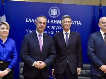 Υπ. Υποδομών: Υπεγράφη σύμβαση για την προμήθεια 200 λεωφορείων φυσικού αερίου