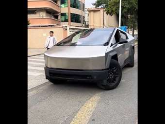 Τι δουλειά έχει ένα Tesla Cybertruck σε εγκαταστάσεις της BYD