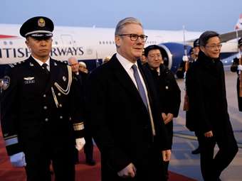 "Ανησυχία" Τραμπ για την προσέγγιση Βρετανίας - Κίνας