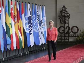 Φον ντερ Λάιεν: "Πρέπει να εργαστούμε σκληρά για να κερδίσουμε ξανά την εμπιστοσύνη"