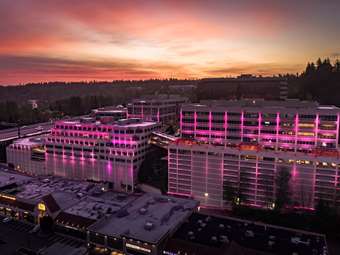 Cosmote Telekom: Το παγκόσμιο εκτόπισμα της Telekom φέρνει καινοτομία, επενδύσεις και υπεραξία στην ελληνική αγορά - Το παράδειγμα της T-Mobile US