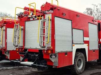 ΗΠΑ: Πυρκαγιά σε κτίριο στο Μανχάταν - Τρεις τραυματίες