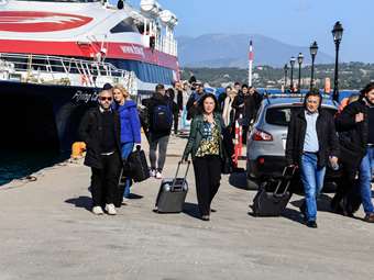 ΣΥΡΙΖΑ: Η σύναξη στις Σπέτσες, το στοίχημα και η επόμενη ημέρα