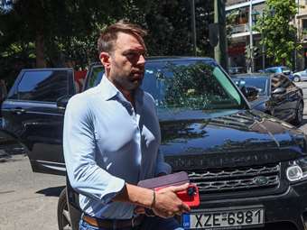 ΣΥΡΙΖΑ: "Σοβαρότης μηδέν" καταγγέλλουν διαφωνούντες- "Ούτε υποθηκοφυλακείο να ήμασταν"