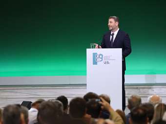 Ν. Ανδρουλάκης: 13ος μισθός στο Δημόσιο και υποσχέσεις για όλους