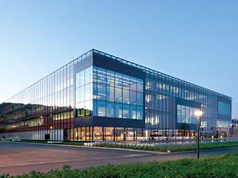 Ανώτερα των εκτιμήσεων τα κέρδη της Philip Morris χάρη στα εναλλακτικά προϊόντα καπνού