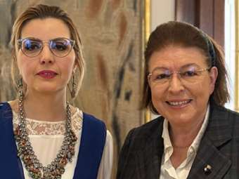 Λίνα Μενδώνη: Συνάντηση εργασίας με την Πρέσβη της Αλγερίας στην Ελλάδα Zaina Benhabouche