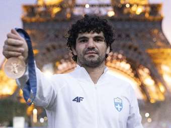 Ολυμπιακοί Αγώνες 2024 - Θ. Τσελίδης: "Είμαι περήφανος που είμαι Έλληνας - Ζητώ συγγνώμη που δεν μιλάω ελληνικά"