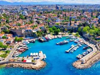 Τουρκία: Η κυβέρνηση έπαυσε τον δήμαρχο της Αττάλειας, ο οποίος ανήκει στην αντιπολίτευση