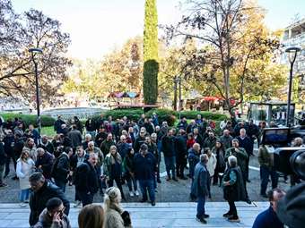 Λάρισα: Προθεσμία έλαβαν οι δύο συλληφθέντες αγρότες για τα επεισόδια - Συγκέντρωση έξω από τα δικαστήρια