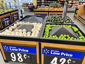 Θα φέρουν πληθωρισμό οι δασμοί; Τι δείχνει η "εμπειρία" 225 χρόνων