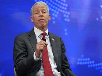 Κρις Ράιτ (υπ. Ενέργειας ΗΠΑ): Χρηματοδοτική υποστήριξη από τις ΗΠΑ για υποδομές φυσικού αερίου