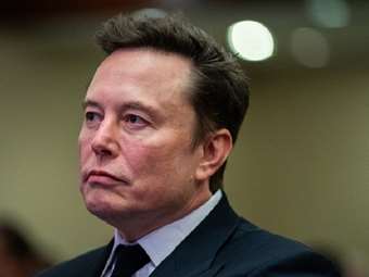 Ο Μασκ διέκοψε παρουσίαση της Tesla για να υπεραμυνθεί του πακέτου αποδοχών ύψους 1 τρισ. δολαρίων