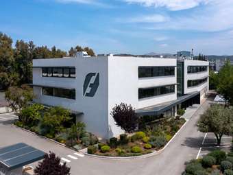 Theon International: Προχωρά σε ΑΜΚ μέσω προσφοράς δικαιωμάτων ύψους περίπου €150 εκατ.