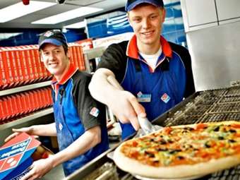 Domino's Pizza: Στα 104,8 εκατ. δολάρια τα κέρδη το α' τρίμηνο
