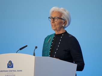 Αμετάβλητα τα επιτόκια της ΕΚΤ για τέταρτη διαδοχική συνεδρίαση - Οι νέες προβλέψεις για ανάπτυξη και πληθωρισμό