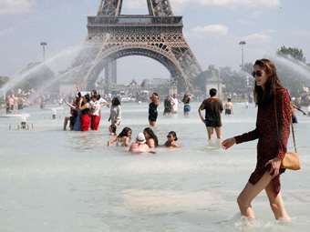 Γαλλία: Η θερμοκρασία της επιφάνειας της θάλασσας στις μεσογειακές ακτές (26,04°C) έφτασε την Δευτέρα στο υψηλότερο σημείο που έχει καταγραφεί