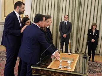 Ορκίστηκαν οι νέοι υπουργοί και υφυπουργοί της κυβέρνησης