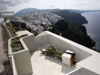 Στοπ στις βραχυχρόνιες μισθώσεις στους τουριστικά κορεσμένους προορισμούς ζητούν οι ξενοδόχοι