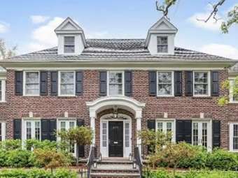 Η διάσημη έπαυλη του "Home Alone" πωλείται 5,25 εκατομμύρια δολάρια