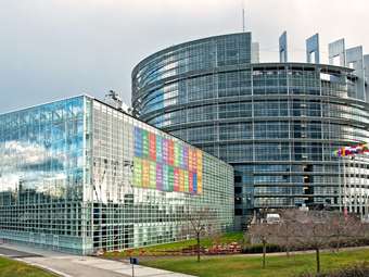 Ευρωκοινοβούλιο: Παγώνει την πρόσβαση σε εκπροσώπους της Huawei - Ύποπτος για πρακτικές διαφθοράς ο κινεζικός κολοσσός