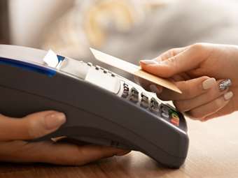 Στην τελική ευθεία η διασύνδεση ταμειακών με POS