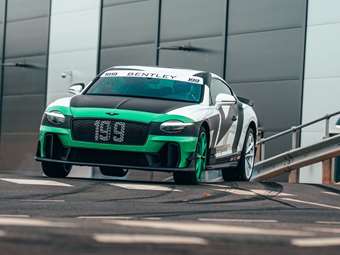 Μια Bentley Supersports όπως δεν την έχεις ξαναδεί από τον καλύτερο οδηγό του είδους