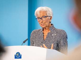 Αγωνία στην Ευρώπη για το σήμα που θα στείλει η Λαγκάρντ για τα επιτόκια