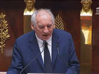 Παραιτήθηκε επίσημα ο Φρανσουά Μπαϊρού