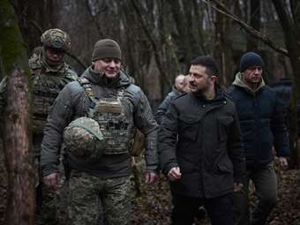 Ουκρανία: Επίσκεψη Ζελένσκι στο μέτωπο της Ζαπορίζια