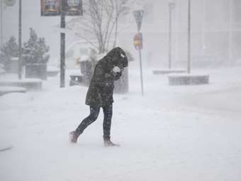Καναδάς: Σφοδρή χιονοθύελλα στο Βανκούβερ - Ματαιώθηκαν 50 πτήσεις